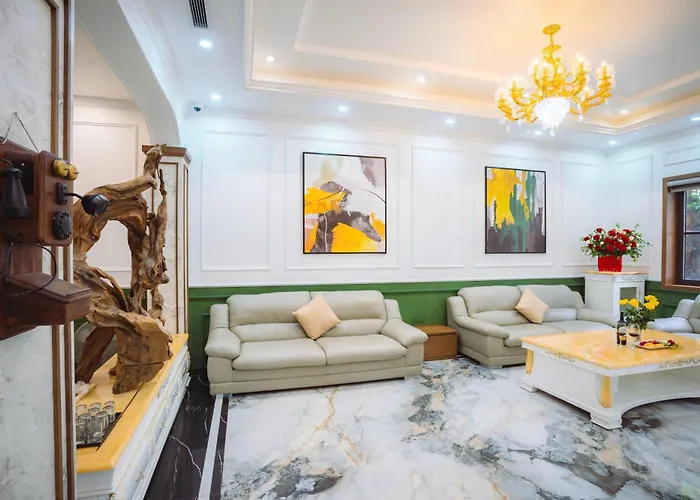 Khách sạn Crystal Hạ Long