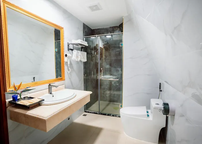 Khách sạn Crystal 4*