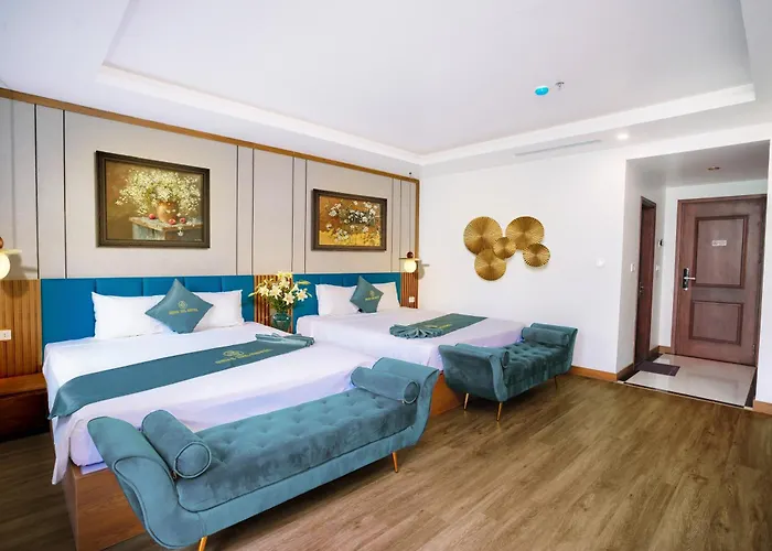 Khách sạn Crystal Hạ Long